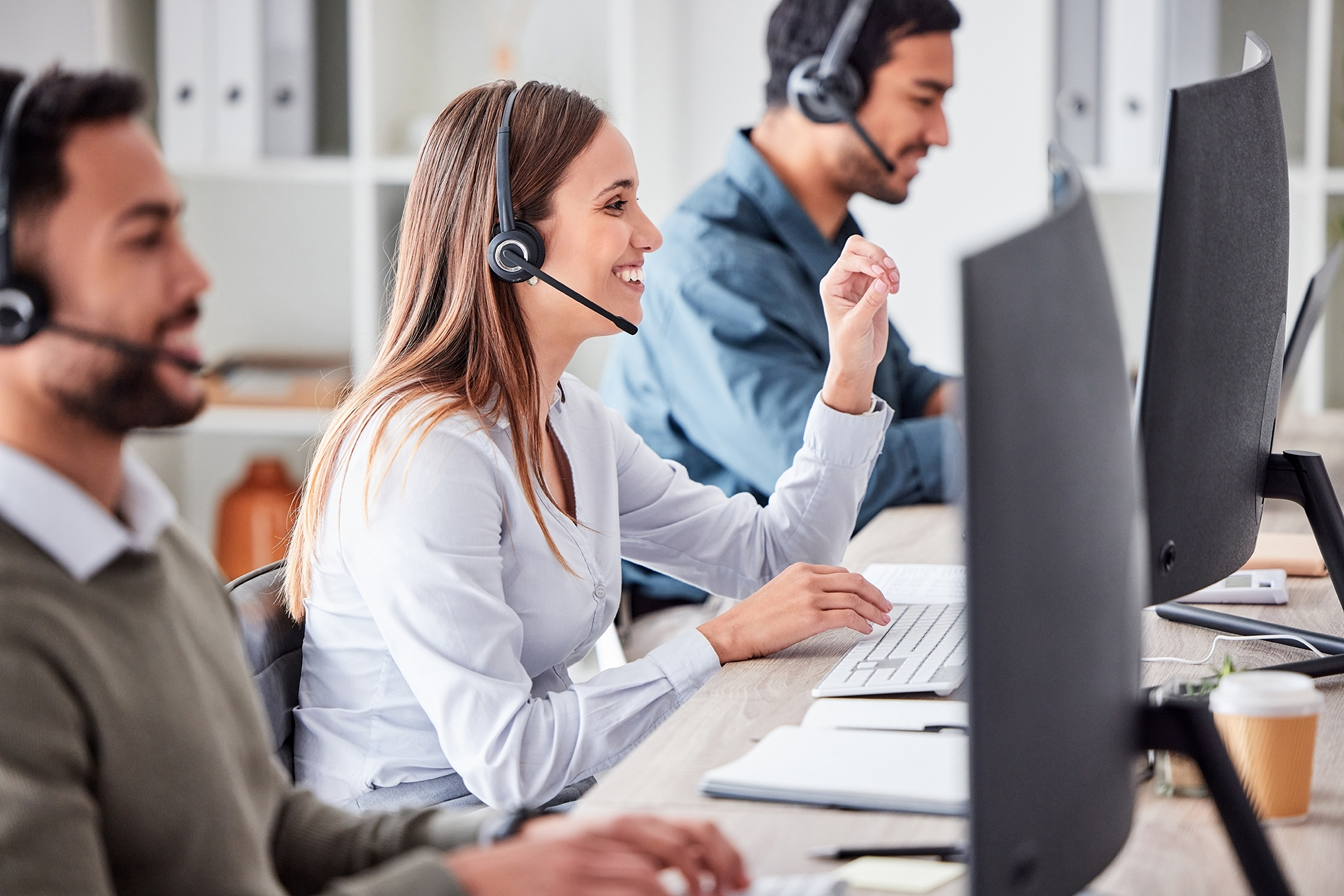 generative-ai-solutions-contact-center-intelligence.jpg